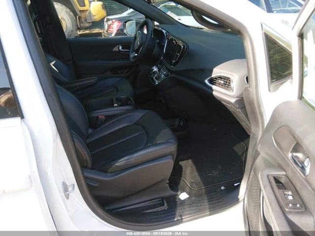2026 CHRYSLER PACIFICA SELECT 5