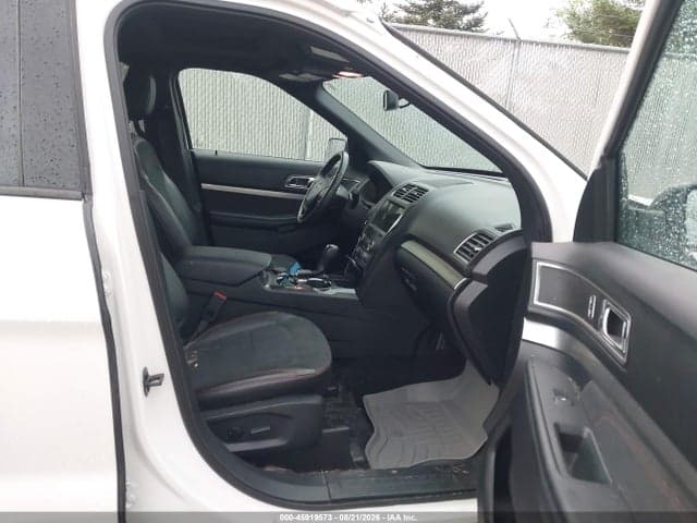 2019 FORD EXPLORER XLT 5