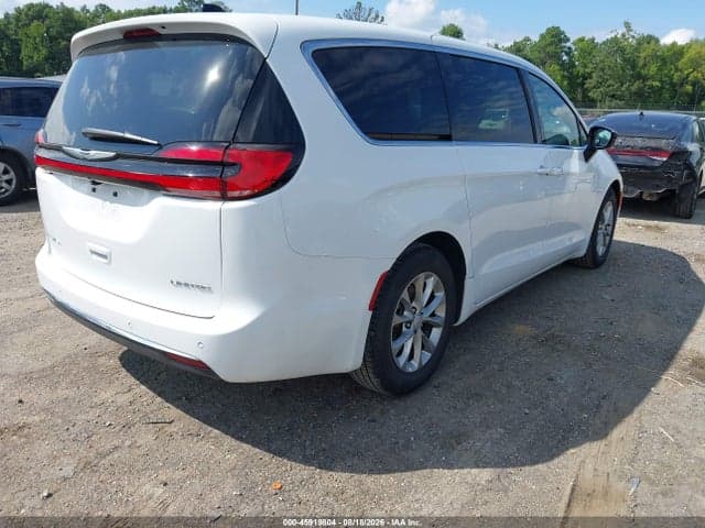 2026 CHRYSLER PACIFICA LIMITED 4