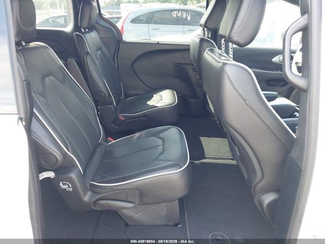 2026 CHRYSLER PACIFICA LIMITED 8