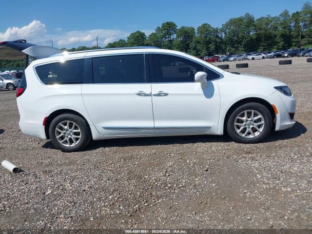 2020 CHRYSLER PACIFICA TOURING L 13