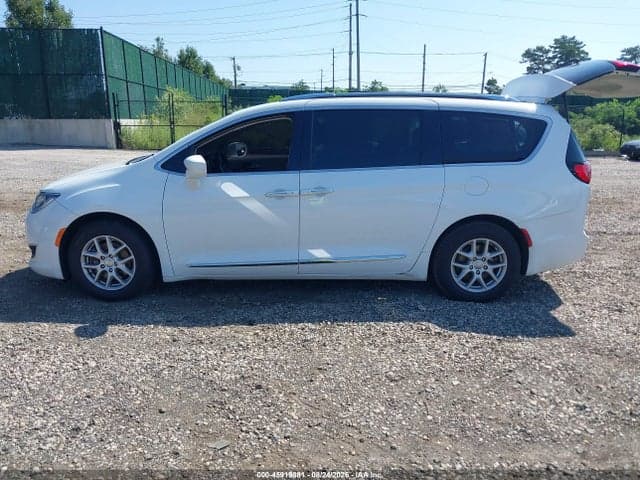 2020 CHRYSLER PACIFICA TOURING L 14