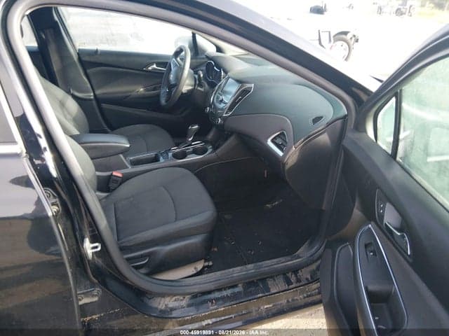 2017 CHEVROLET CRUZE LT AUTO 5