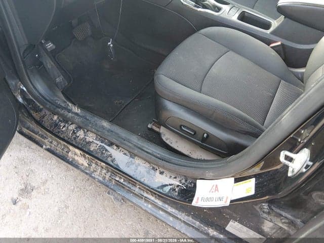 2017 CHEVROLET CRUZE LT AUTO 6