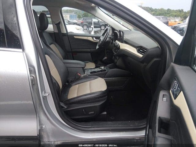 2021 FORD ESCAPE TITANIUM 4