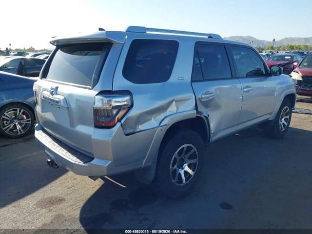 2017 TOYOTA 4RUNNER SR5 4