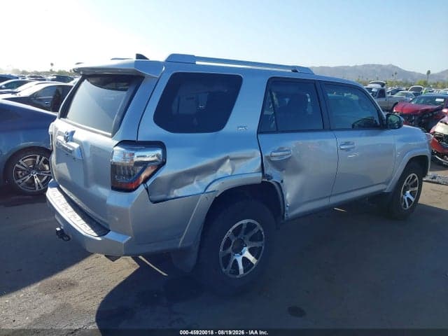 2017 TOYOTA 4RUNNER SR5 6