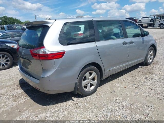 2017 TOYOTA SIENNA L 7 PASSENGER 4