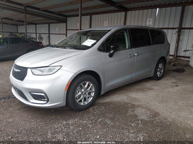 2024 CHRYSLER PACIFICA TOURING L 2