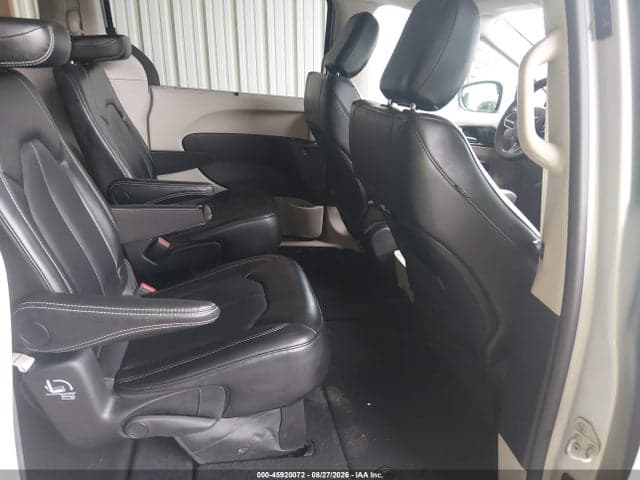 2024 CHRYSLER PACIFICA TOURING L 8