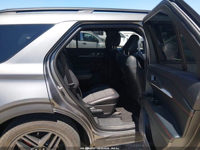 2026 FORD EXPLORER ST-LINE 8