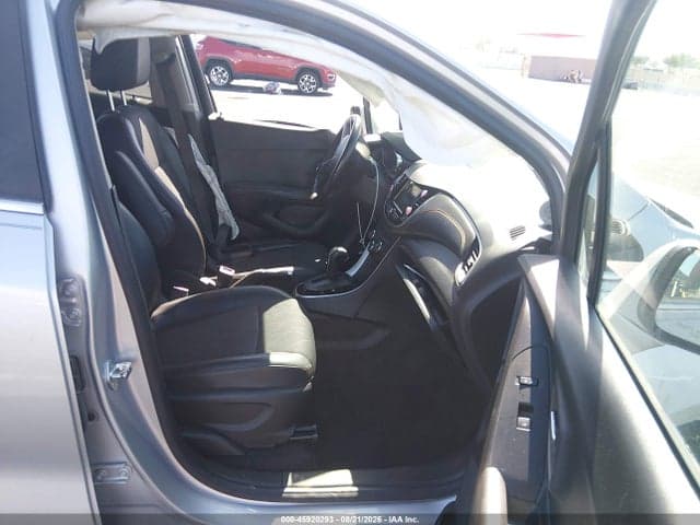 2019 CHEVROLET TRAX LT 5