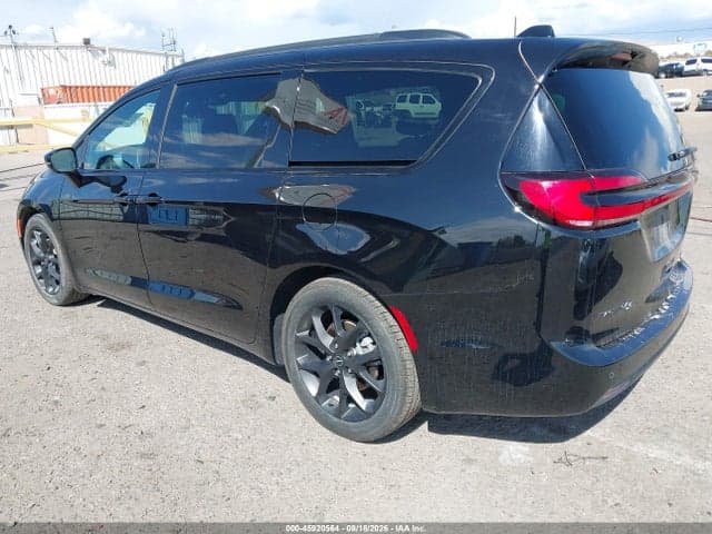 2025 CHRYSLER PACIFICA LIMITED 3