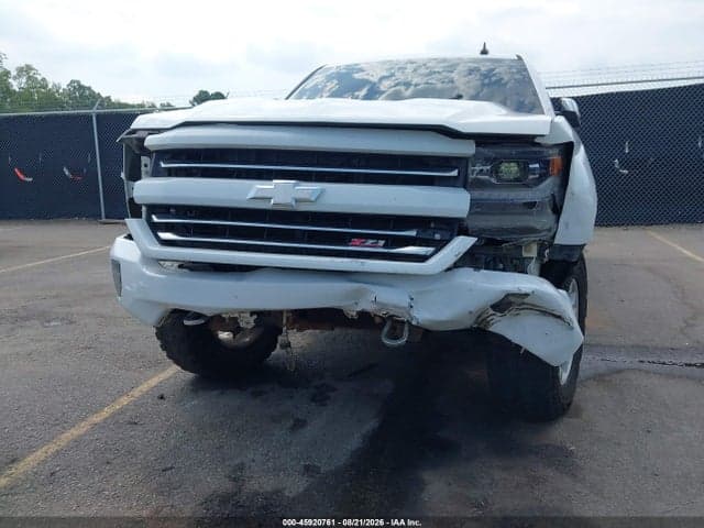 2018 CHEVROLET SILVERADO 1500 2LZ 6