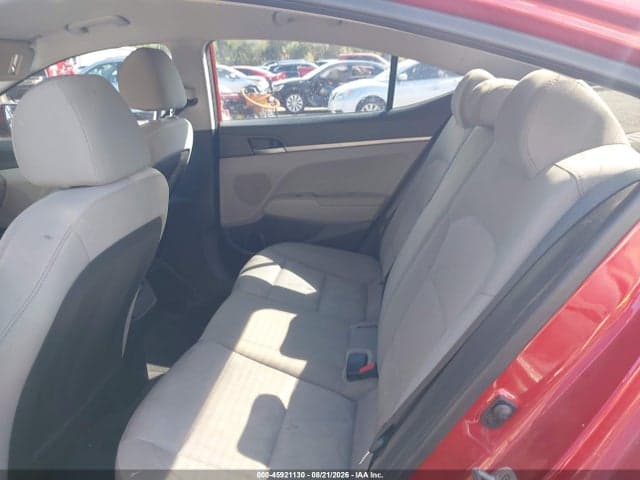 2017 HYUNDAI ELANTRA SE 8