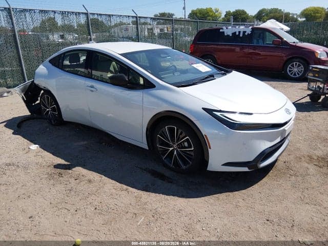 2024 TOYOTA PRIUS XLE