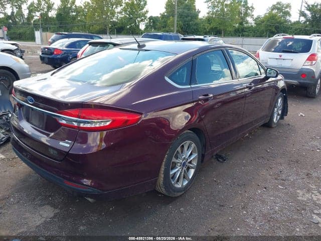2017 FORD FUSION SE 4