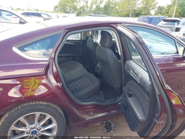 2017 FORD FUSION SE 8