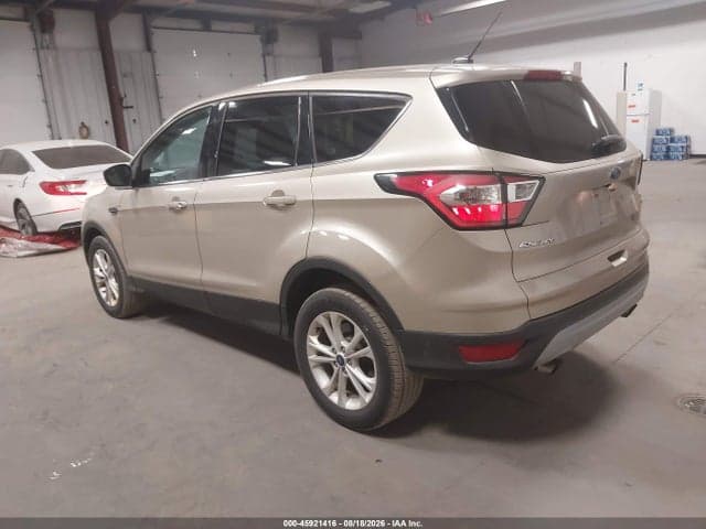 2017 FORD ESCAPE SE 3