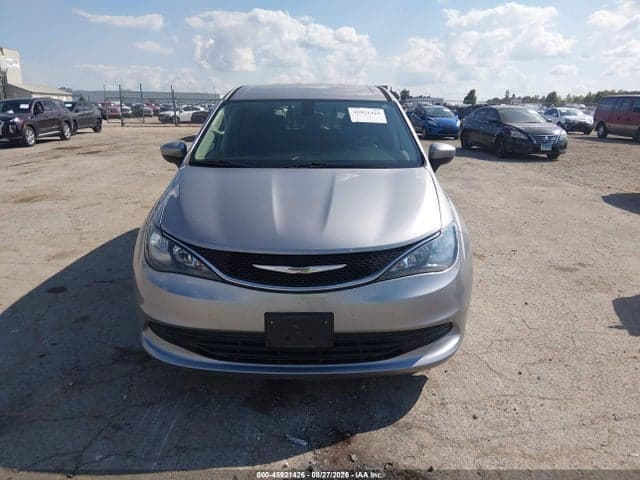 2017 CHRYSLER PACIFICA TOURING 13