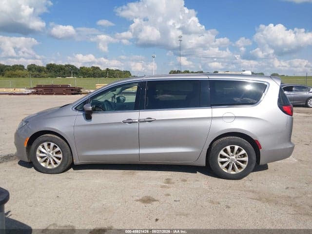 2017 CHRYSLER PACIFICA TOURING 15