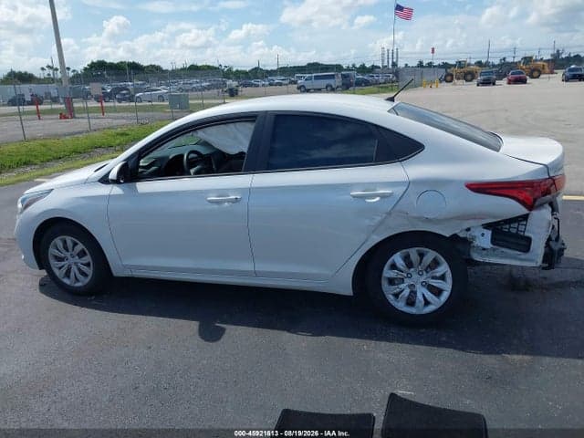 2022 HYUNDAI ACCENT SE 14