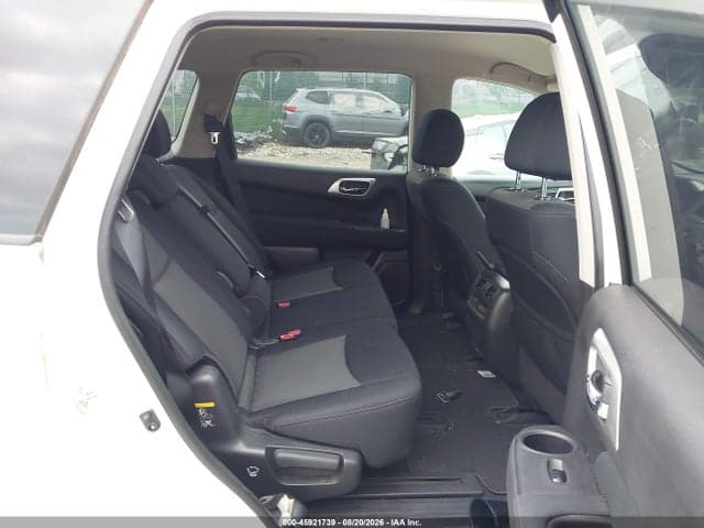 2017 NISSAN PATHFINDER S 8