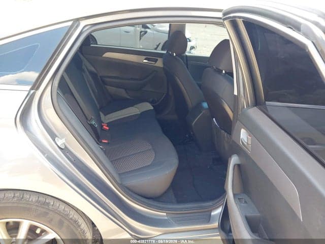 2019 HYUNDAI SONATA SE 8