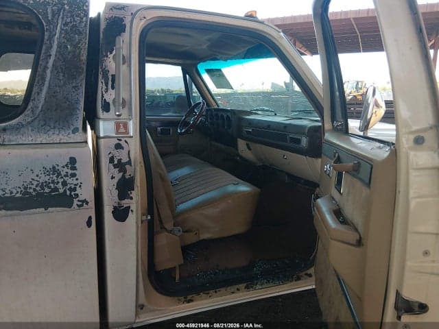 1985 CHEVROLET C30 5
