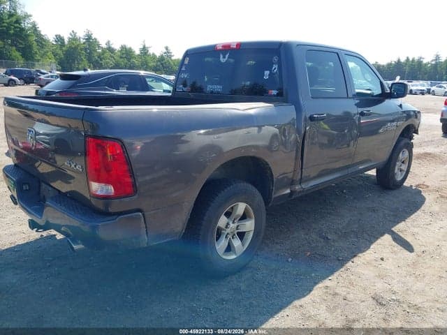 2017 RAM 1500 EXPRESS 4X4 5'7 BOX 4
