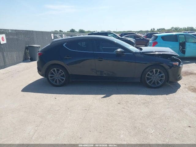 2019 MAZDA MAZDA3 PREFERRED PACKAGE 13