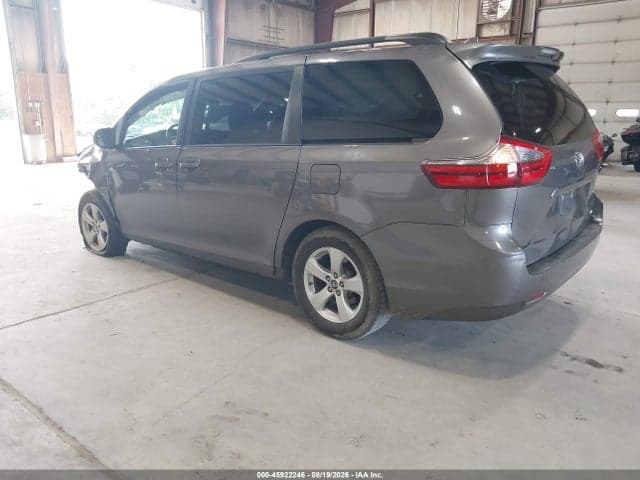 2020 TOYOTA SIENNA LE 3