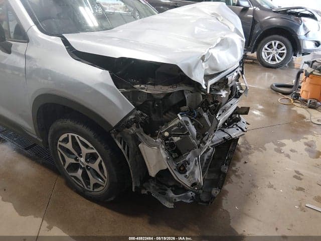 2019 SUBARU FORESTER PREMIUM 18