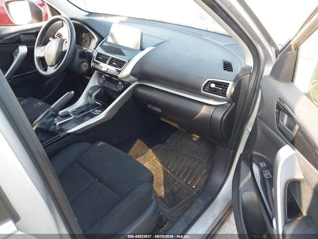 2019 MITSUBISHI ECLIPSE CROSS LE 5