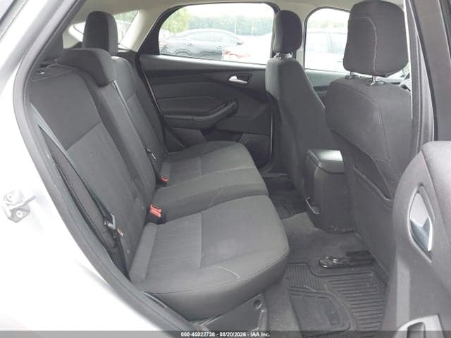 2018 FORD FOCUS SE 8