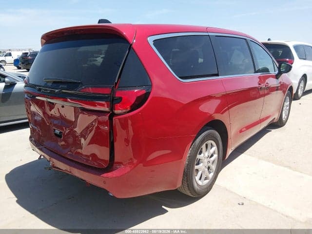 2027 CHRYSLER PACIFICA 4
