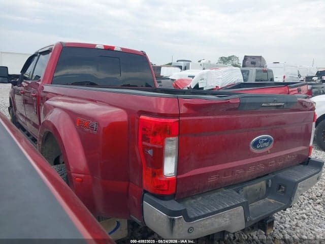 2017 FORD F-350 LARIAT 3