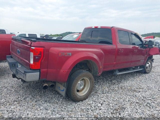 2017 FORD F-350 LARIAT 4