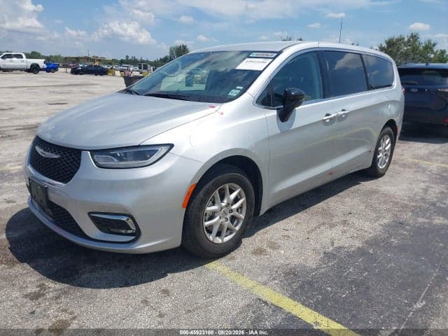 2024 CHRYSLER PACIFICA TOURING L 2