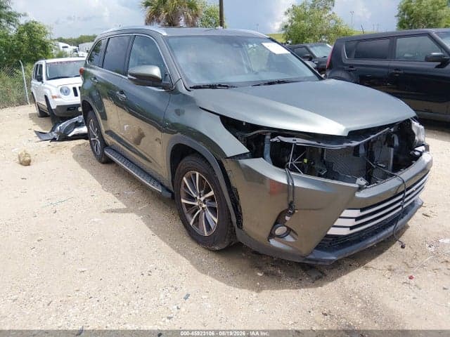 2018 TOYOTA HIGHLANDER XLE 1