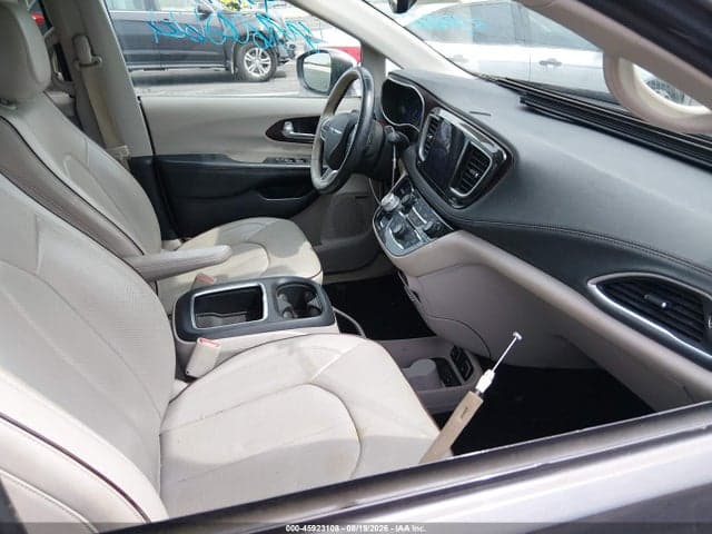 2017 CHRYSLER PACIFICA LIMITED 5