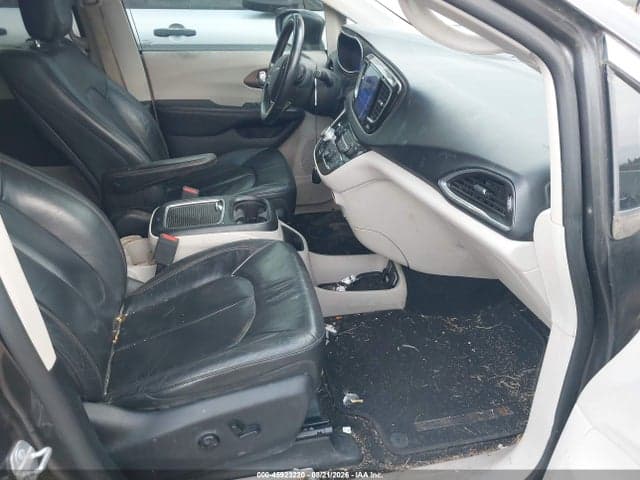 2017 CHRYSLER PACIFICA TOURING-L PLUS 5