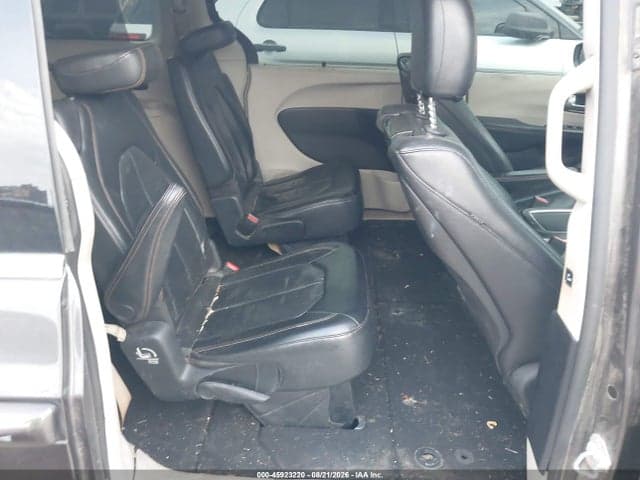 2017 CHRYSLER PACIFICA TOURING-L PLUS 8
