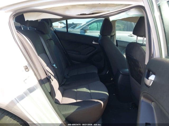 2017 KIA FORTE LX 8
