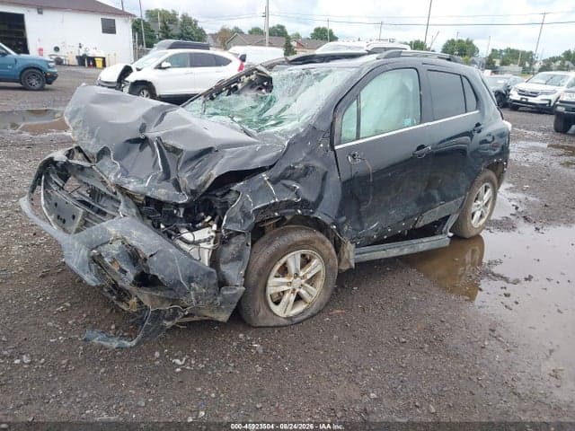 2019 CHEVROLET TRAX LT 2
