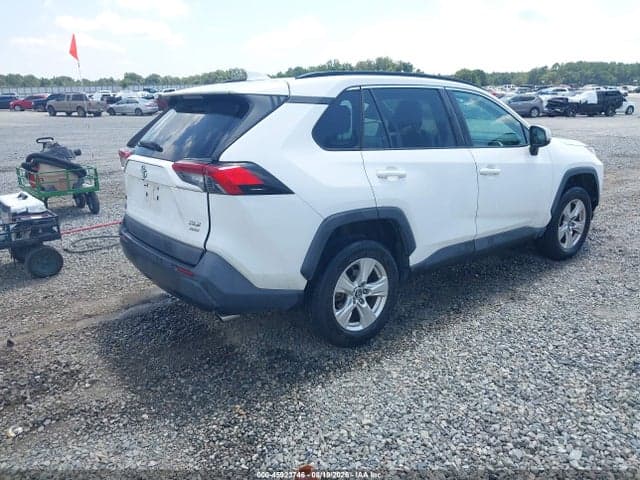 2019 TOYOTA RAV4 XLE 4