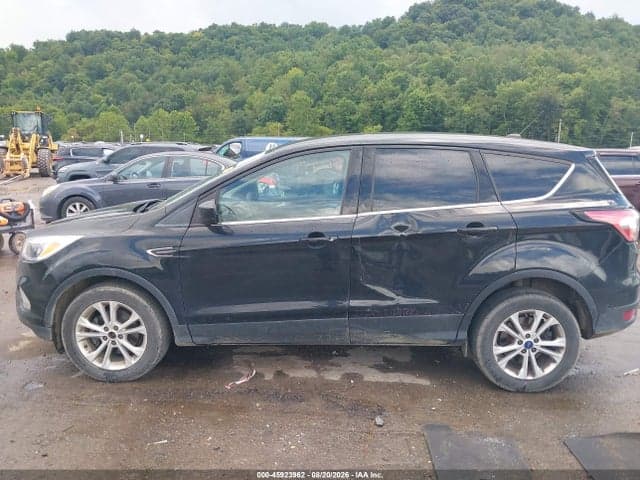 2017 FORD ESCAPE SE 14