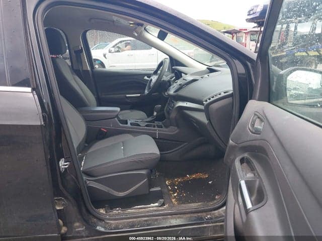 2017 FORD ESCAPE SE 5
