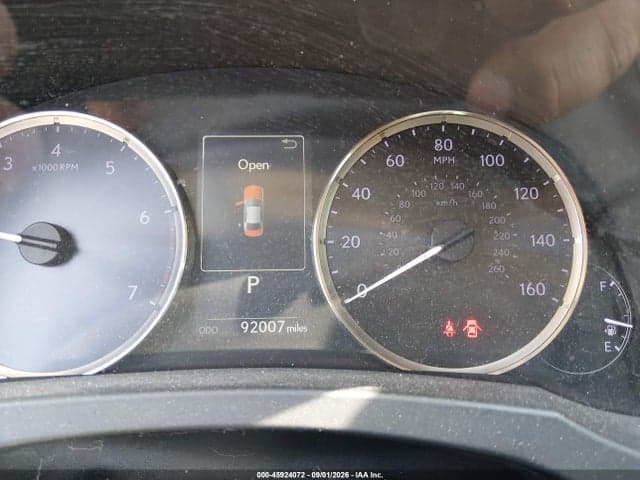 2017 LEXUS IS 200T 7