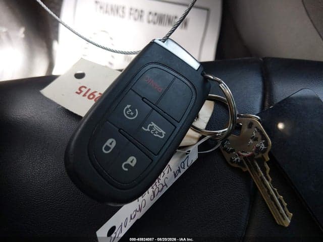 2019 JEEP CHEROKEE TRAILHAWK 4X4 11